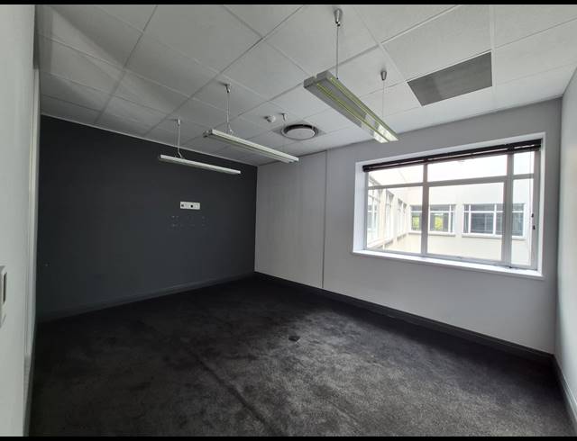 422M² OFFICE TO LET IN SANDTON CENTRAL